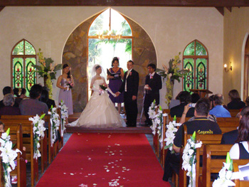 Marry Me Marilyn gold Coast Celebrant Adam Kaoru Traditonal White Wedding in the Coolibah downs Chapel at Nerang on the Gold Coast